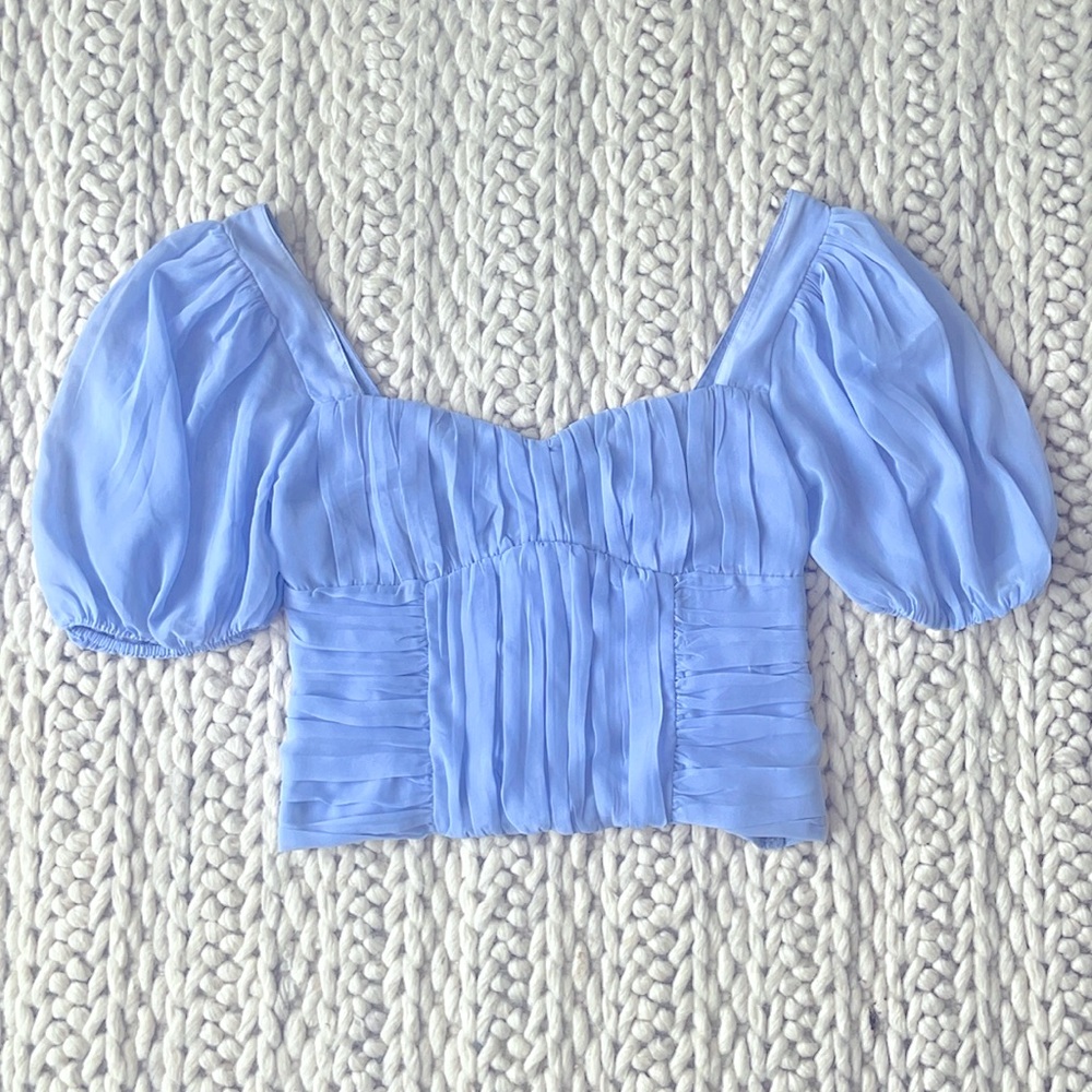 Abercrombie & Fitch Ruffle Short Sleeve Top in Lilac Purple - Size: M
